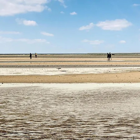 Three-bedroom In Дом отдыха