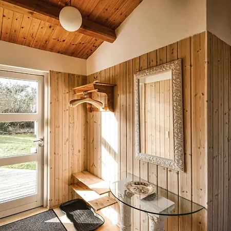 Three-bedroom In Дом отдыха