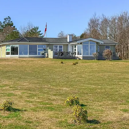 Amazing In With Kitchen Holiday home