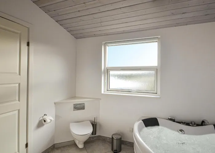 Three-bedroom In Ørsted