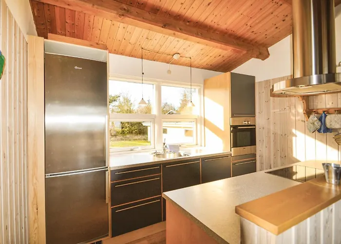 Three-bedroom In 度假居 *